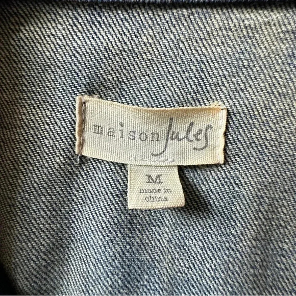 MAISON JULES | NWOT | DENIM JEAN JACKET | SIZE: MEDIUM - Picture 11 of 12